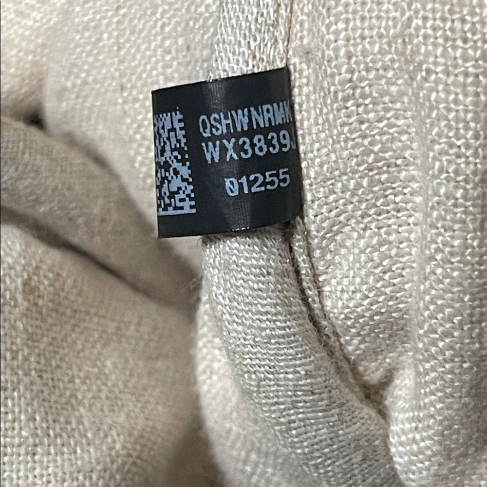 Michael Kors Island Large Grab Bag - Picture 12 of 16